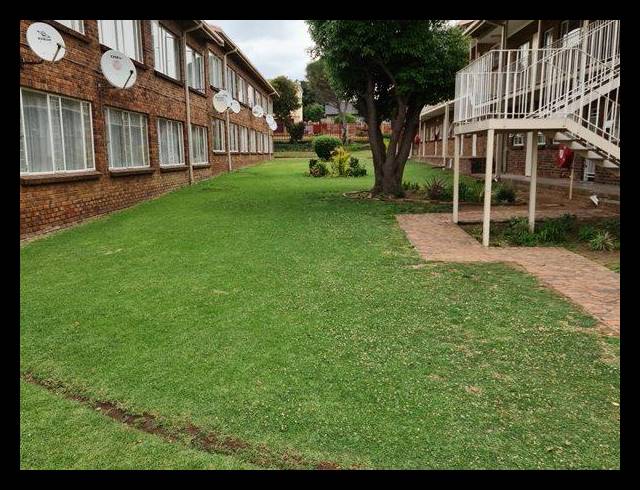 2 BEDROOM APARTMENT FOR SALE IN EDLEEN